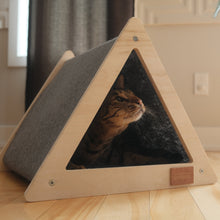 Load image into Gallery viewer, The Urban Teepee Pet House