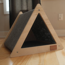 Load image into Gallery viewer, The Urban Teepee Pet House