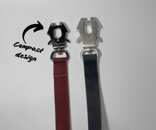 Load image into Gallery viewer, Frog clip size comparison on tactical dog leash
