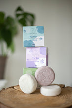 Load image into Gallery viewer, Drby Fur Bar in recyclable eco-friendly cardboard packaging
