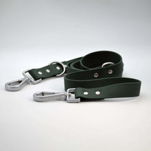 Load image into Gallery viewer, Waterproof PVC dog leash coiled to show flexibility
