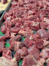 Load image into Gallery viewer, Freeze-dried beef sirloin treat pieces close up
